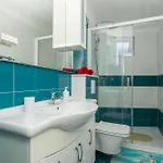 Marina On The Second Floor Apartment Makarska