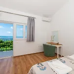 Marina On The Second Floor