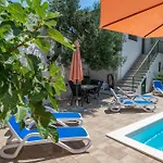 Marina On The Second Floor * Makarska