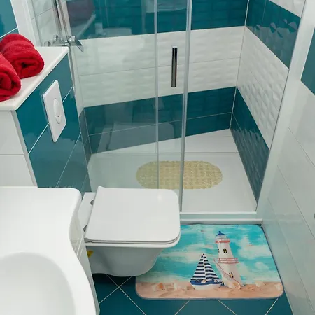 Marina - Quiet Oasis With Heated Pool & Panoramic Sea View Apartment *