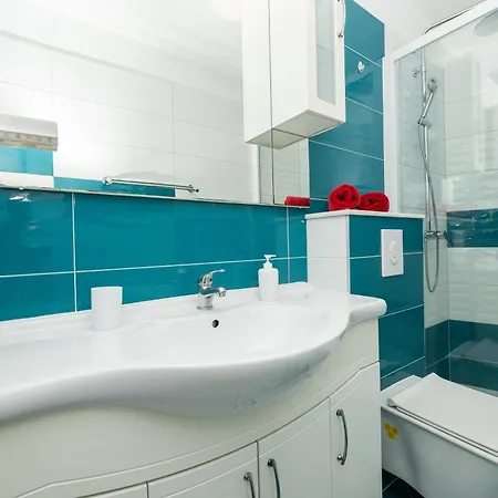 Apartment Marina - Quiet Oasis With Heated Pool & Panoramic Sea View *