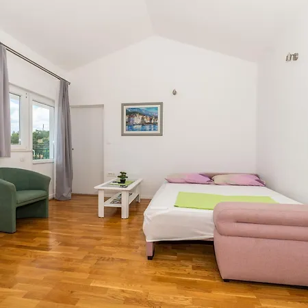Marina - Quiet Oasis With Heated Pool & Panoramic Sea View Apartment Makarska