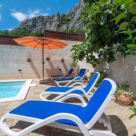 Marina - Quiet Oasis With Heated Pool & Panoramic Sea View * Makarska