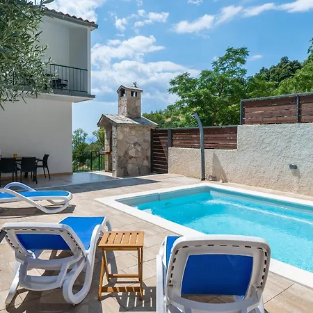 Apartment Marina - Quiet Oasis With Heated Pool & Panoramic Sea View *