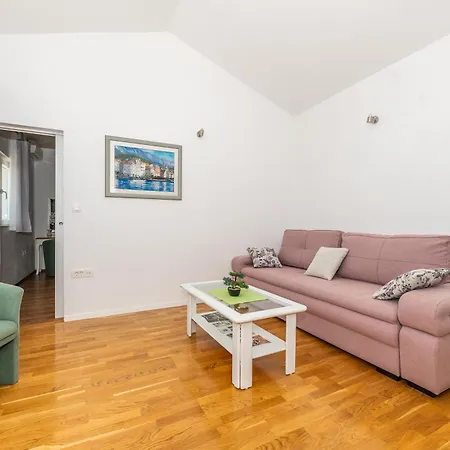 Marina - Quiet Oasis With Heated Pool & Panoramic Sea View Apartment Makarska