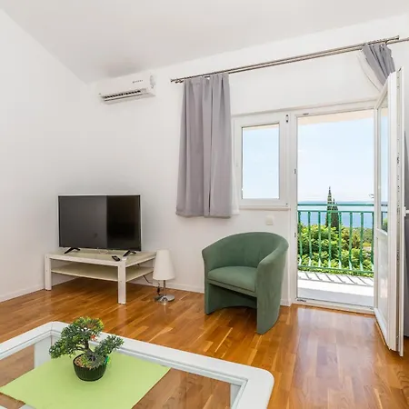 Marina - Quiet Oasis With Heated Pool & Panoramic Sea View * Makarska