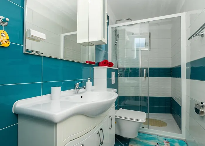 Marina On The Second Floor Apartment Makarska