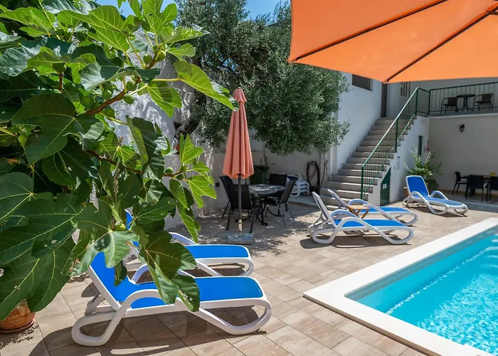 Marina On The Second Floor * Макарська